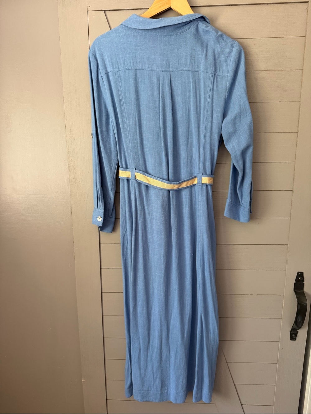 L'AGENCE Light Blue Button-Front Maxi Shirt Dress with Contrast Trim Linen Blend - Picture 6 of 6
